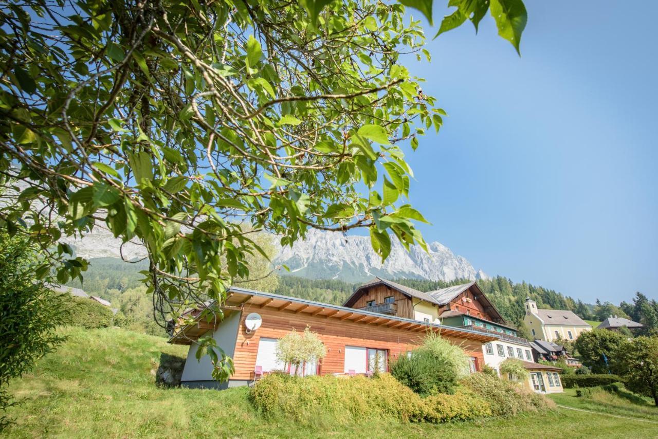 Mayer - Wirtshaus Und Dorfhotel Sankt Martin am Grimming Екстер'єр фото