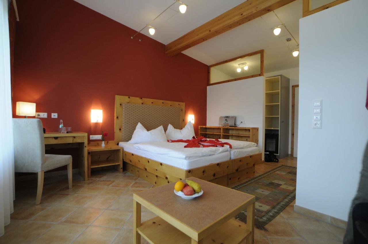 Mayer - Wirtshaus Und Dorfhotel Sankt Martin am Grimming Екстер'єр фото